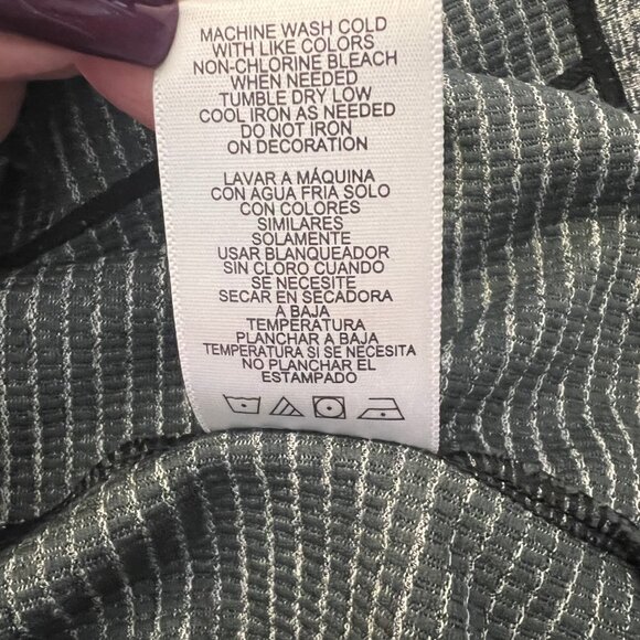 Men's Black & Gray Champion Elite Performance Active 1/4 zip Pullover, Size XXL - Picture 6 of 6